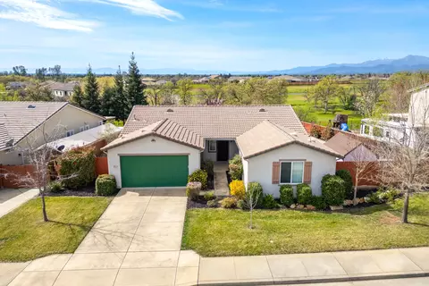 3874 Palm Springs Dr, Redding, CA 96002