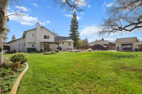 Exterior - 7036 Tucker Ln, Redding, CA 96002 photo 5 of 13