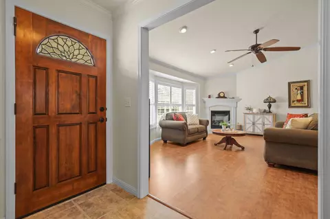 Entry Way - 7036 Tucker Ln, Redding, CA 96002 photo 1 of 2