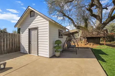 Exterior - 7036 Tucker Ln, Redding, CA 96002 photo 8 of 13