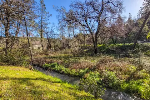 Bear Mountain Road, Redding, CA 96003