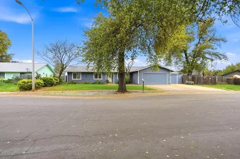 1354 Harpole Rd, Redding, CA 96002 photo 1