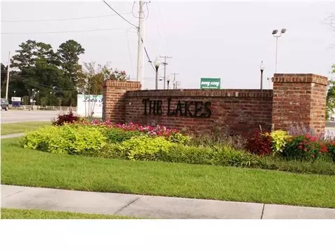 312 Lakewood Ave, Breaux Bridge, LA 70517