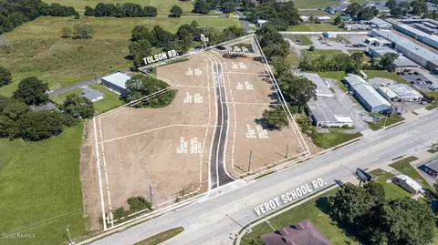 103 Business Park Dr #2, Lafayette, LA 70508
