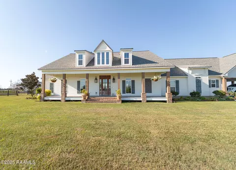 3713 Vidrine Rd, Ville Platte, LA 70586