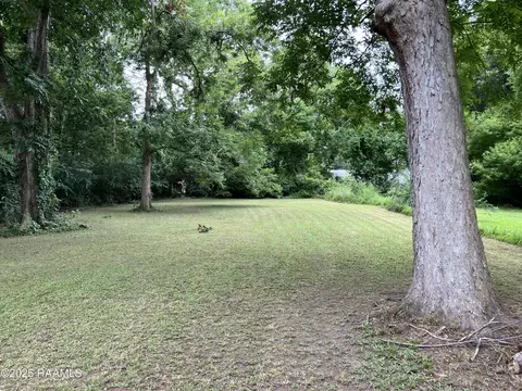 608 S Saint Valerie St, Abbeville, LA 70510