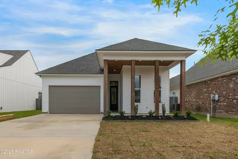 213 Maple Branch St, Lafayette, LA 70508