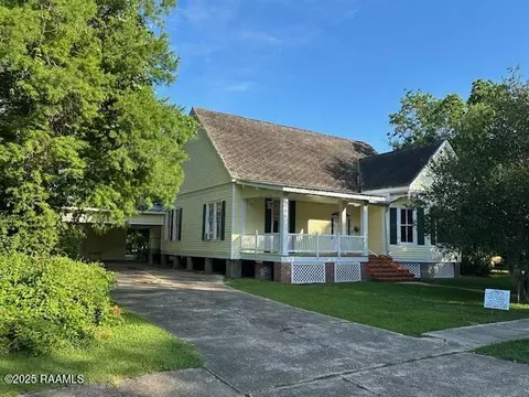 505 Fairview Ave, Abbeville, LA 70510