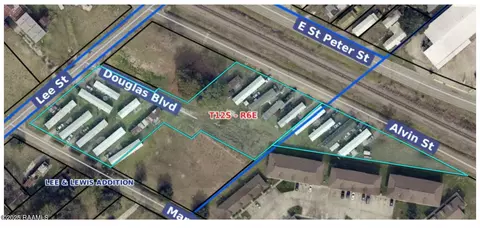907 Douglas Blvd, New Iberia, LA 70560