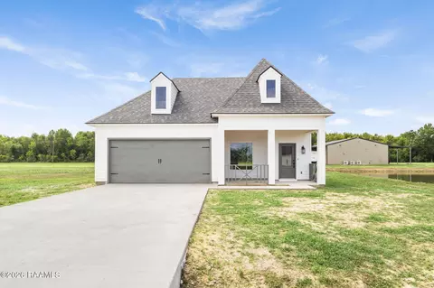 130 Chase Dr, Scott, LA 70583