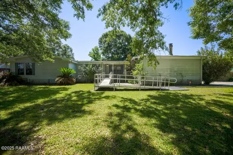 223 Henry St, Patterson, LA 70392