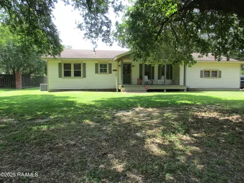 1004 E 4th St, Crowley, LA 70526 photo 1