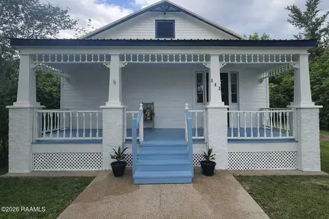 242 Sanaren St, Charenton, LA 70523