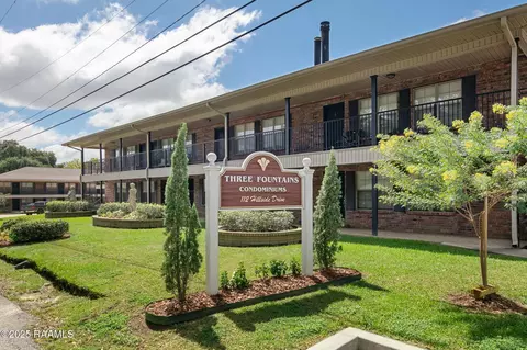 112 Hillside Dr #47, Lafayette, LA 70503