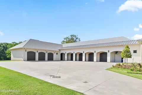 Exterior - 235 N Fieldspan Rd, Scott, LA 70583 photo 3 of 9
