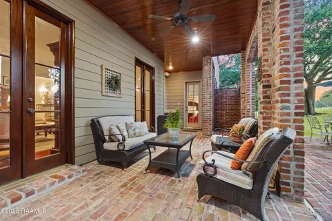 Exterior - 103 Masterspoint Dr, Broussard, LA 70518 photo 5 of 14