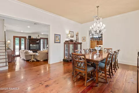 Dining - 103 Masterspoint Dr, Broussard, LA 70518 photo 2 of 3