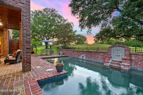 Exterior - 103 Masterspoint Dr, Broussard, LA 70518 photo 1 of 14
