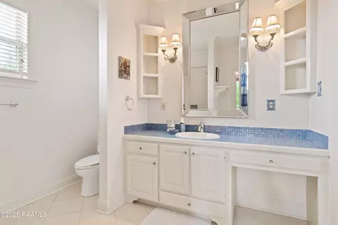 Bath - 103 Masterspoint Dr, Broussard, LA 70518 photo 5 of 6