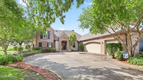 103 Masterspoint Dr, Broussard, LA 70518