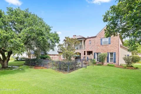 Exterior - 103 Masterspoint Dr, Broussard, LA 70518 photo 11 of 14
