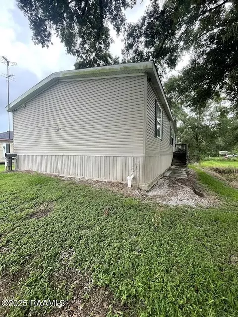 319 E Lovell St, Crowley, LA 70526