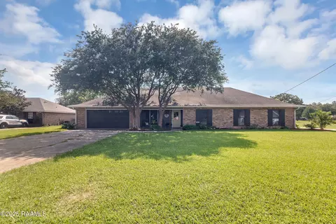 302 Willow Wood Dr, New Iberia, LA 70563