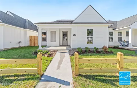 120 Grenadine Dr, Lafayette, LA 70506