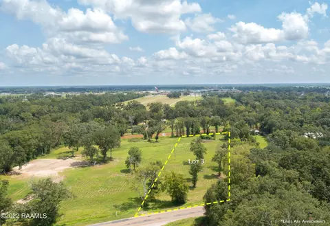 3 Main Hwy, Breaux Bridge, LA 70517