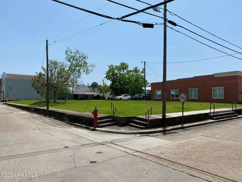 201 S Jefferson St, Abbeville, LA 70510