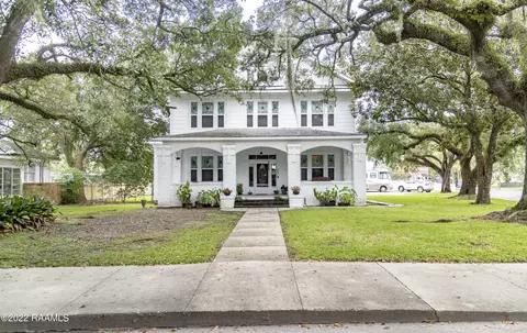 504 E Main St, New Iberia, LA 70560