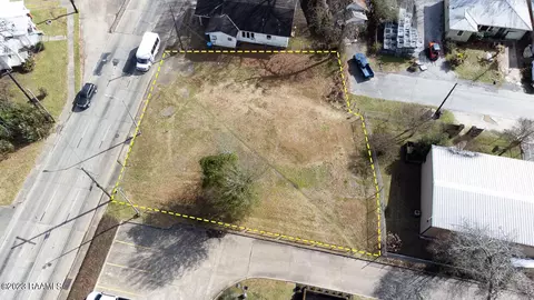 120 SEvangeline Thruway, Lafayette, LA 70501