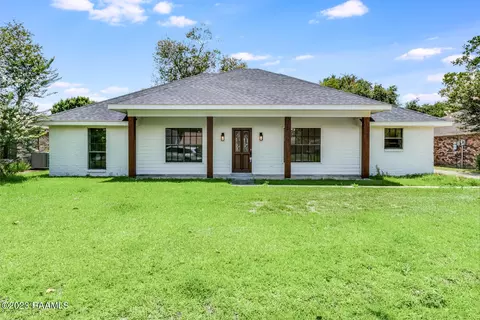 110 Plainview Dr, Lafayette, LA 70508 photo 1