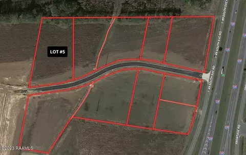 184 Crowne Parc Dr, Opelousas, LA 70570