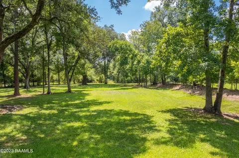 100 Blk Riverview Rd, Lafayette, LA 70503