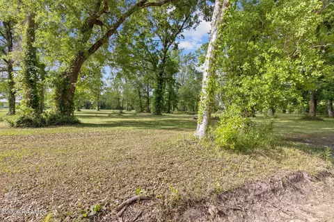 71 Mcveigh Rd, Arnaudville, LA 70512