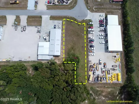 306 Brents Loop, Scott, LA 70583