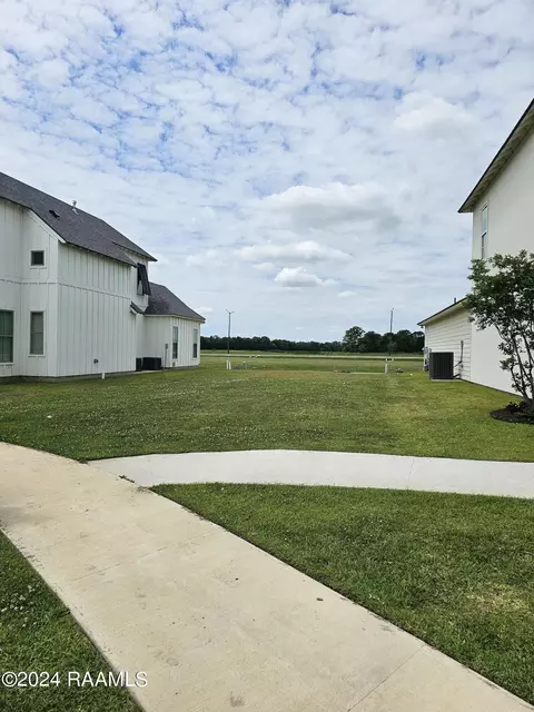 317 Bozeman Trl, Scott, LA 70583 photo 2