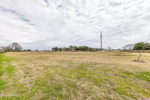 225 Apollo Rd, Scott, LA 70583