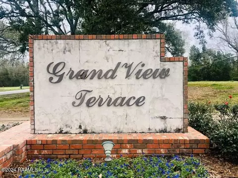 107 Grandview Terrace Dr, Youngsville, LA 70592