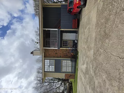 308 W Marigny Cir, Duson, LA 70529 photo 1