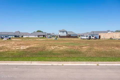 423 Bozeman Trl, Scott, LA 70583 photo 1
