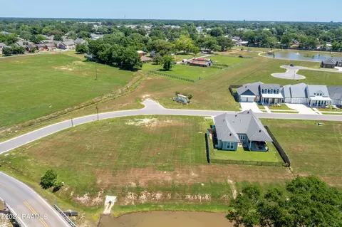 102 Breakers Way, Scott, LA 70583 photo 2