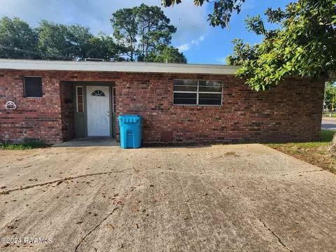 205 Cedar St, Franklin, LA 70538 photo 1