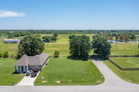 200 Octavia Dr, Scott, LA 70583 photo 1