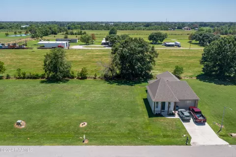 204 Octavia Dr, Scott, LA 70583 photo 1