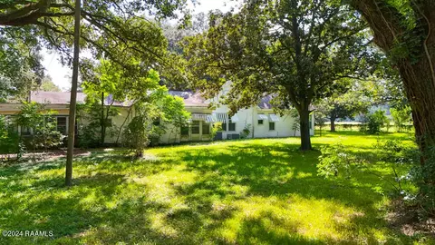 667 Soldier Rd, Rayne, LA 70578