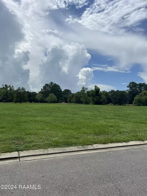 105 Orchard Park Ave, Lafayette, LA 70508