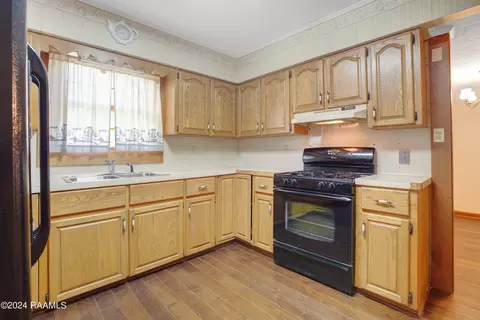 Kitchen - 1408 Thomas St, Franklin, LA 70538 photo 1 of 2