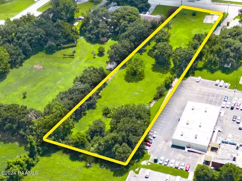 120 Ridge Rd, Lafayette, LA 70506